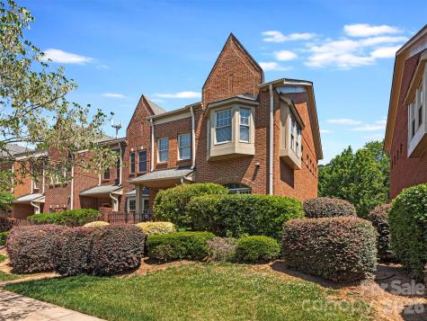 4670 Dabney Vigor Drive Charlotte NC 28209