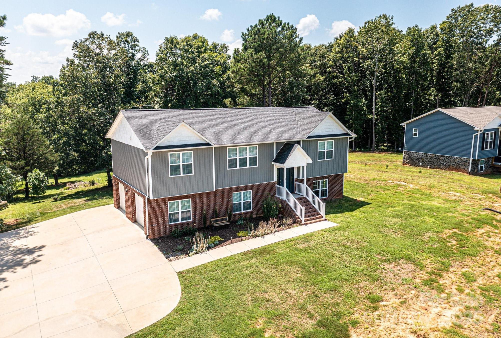 6091 Isaiah Court Hickory NC 28601