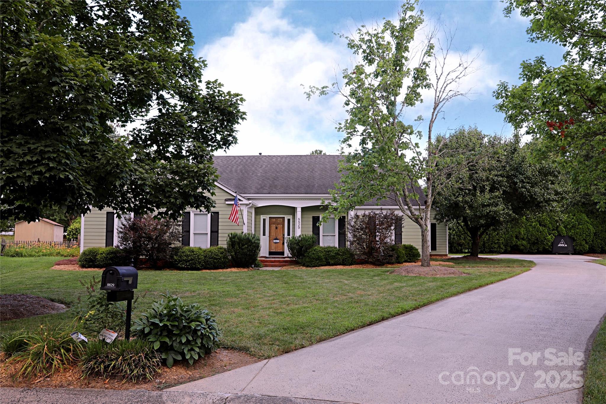 8829 Gelligum Drive Charlotte NC 28277