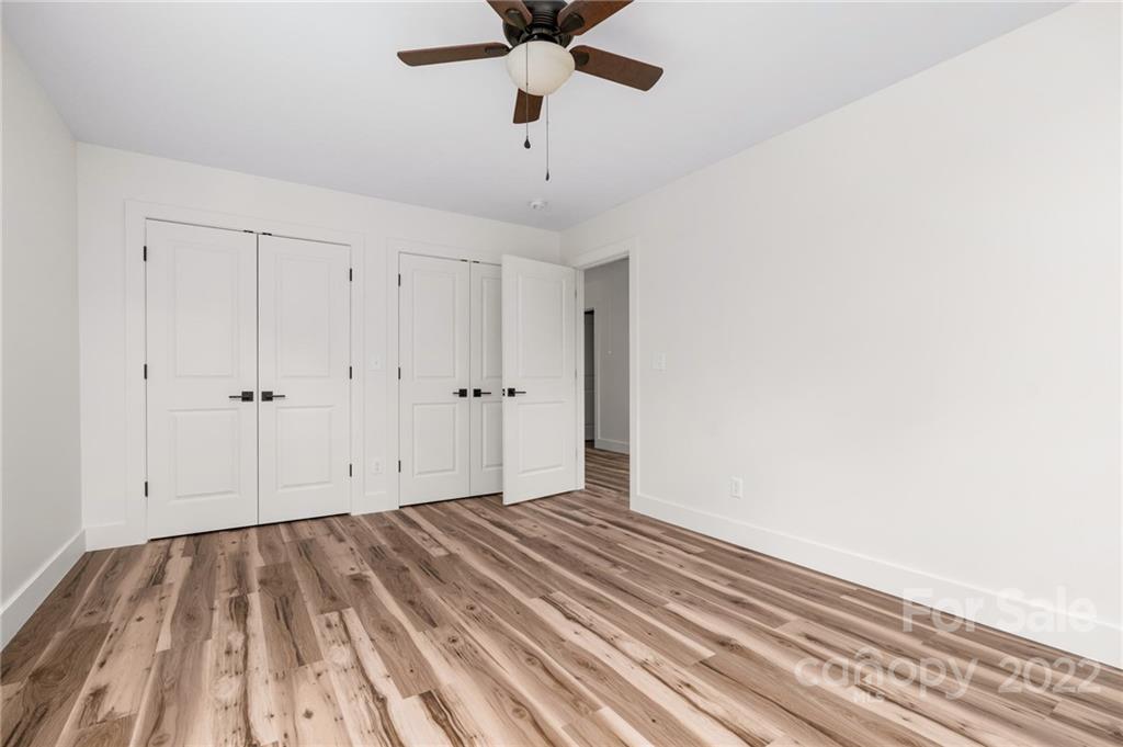 25 Jennifer Drive Hendersonville NC 28791