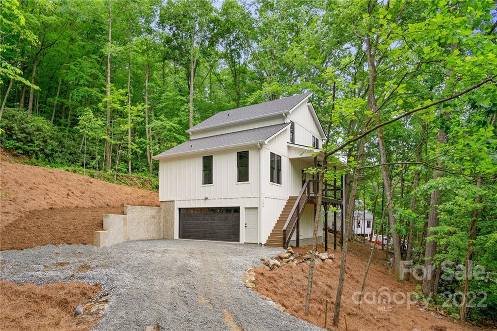 25 Jennifer Drive Hendersonville NC 28791