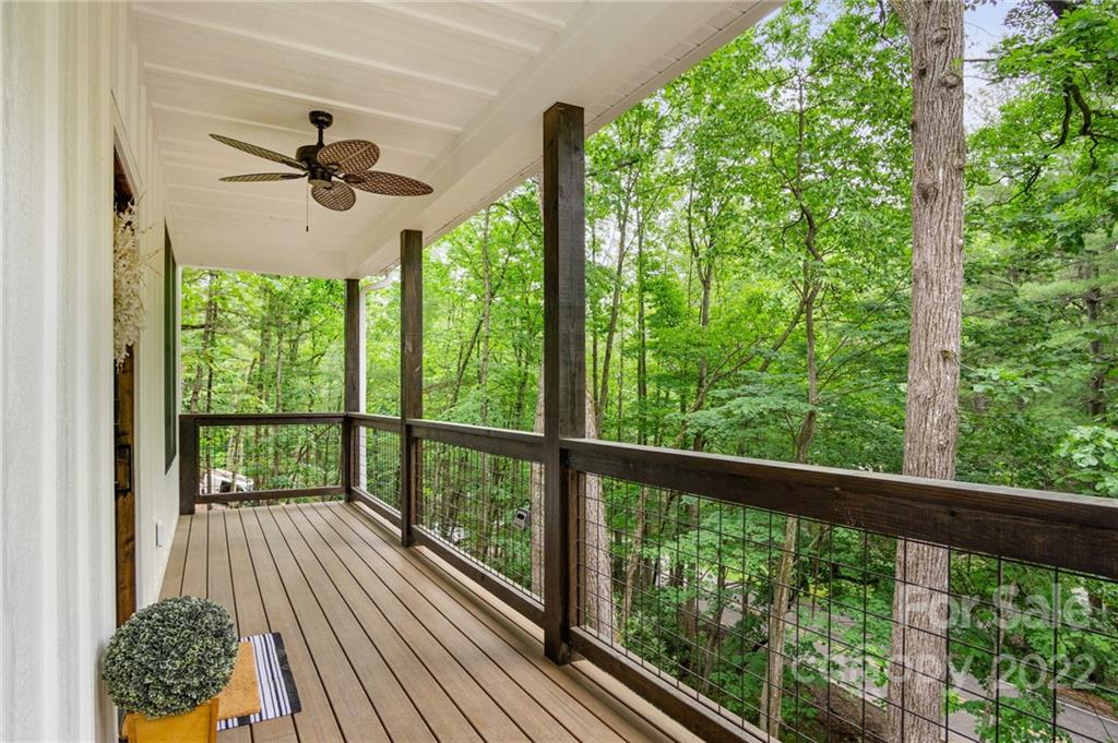 25 Jennifer Drive Hendersonville NC 28791