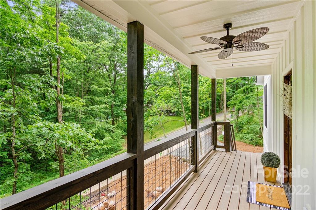 25 Jennifer Drive Hendersonville NC 28791