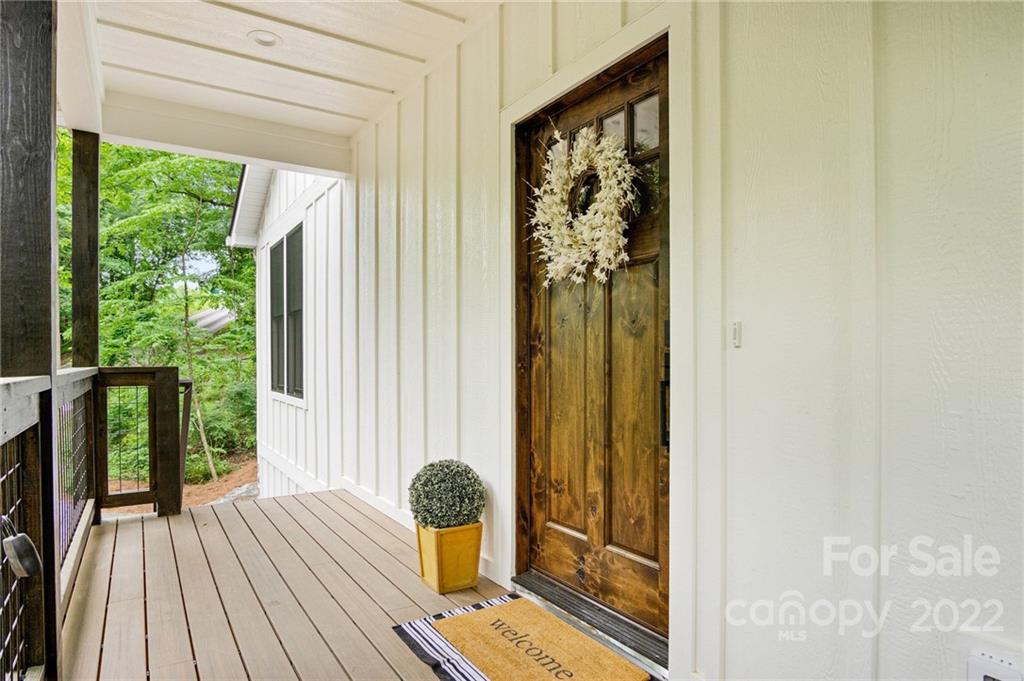25 Jennifer Drive Hendersonville NC 28791