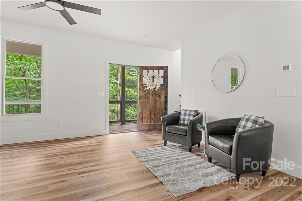 25 Jennifer Drive Hendersonville NC 28791
