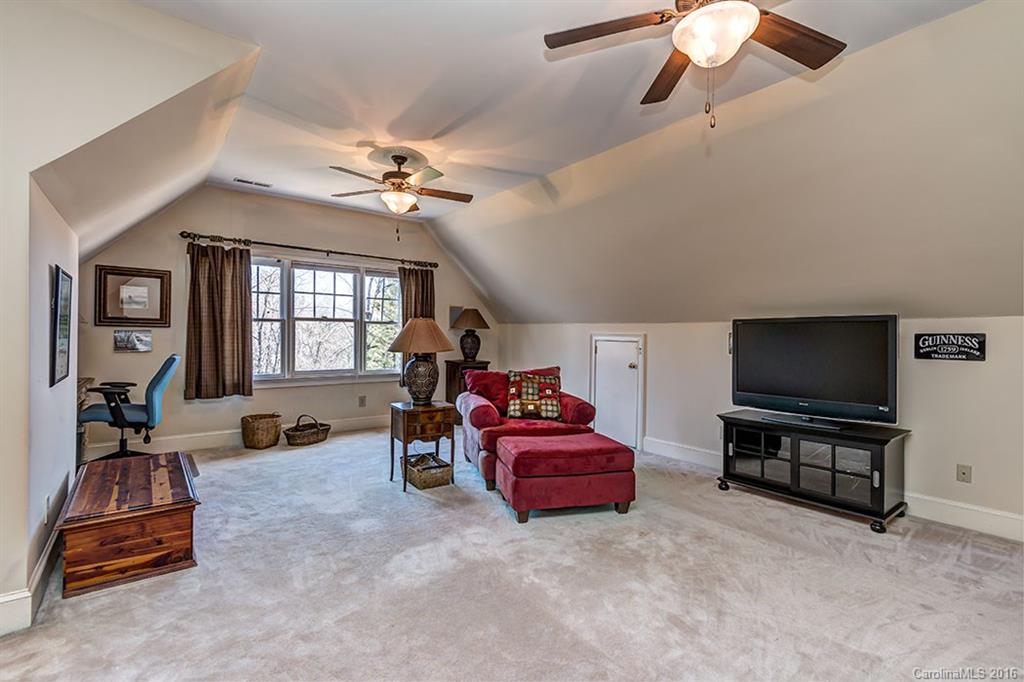 15633 Eagleview Drive Charlotte NC 28278