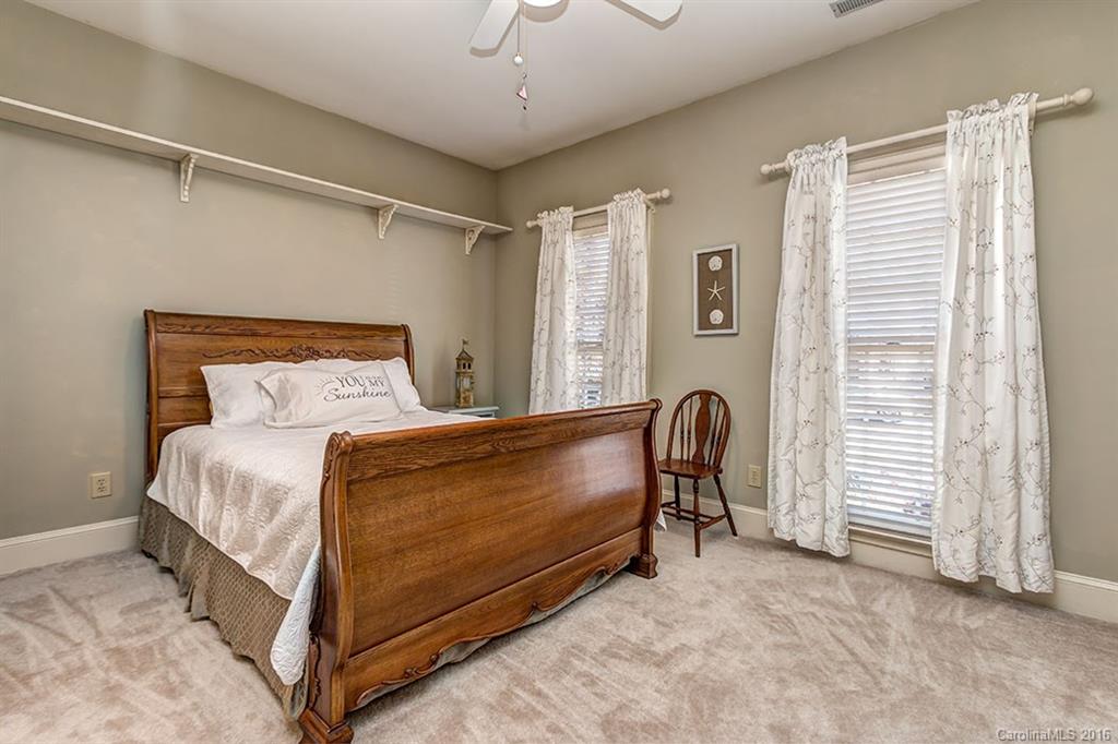 15633 Eagleview Drive Charlotte NC 28278
