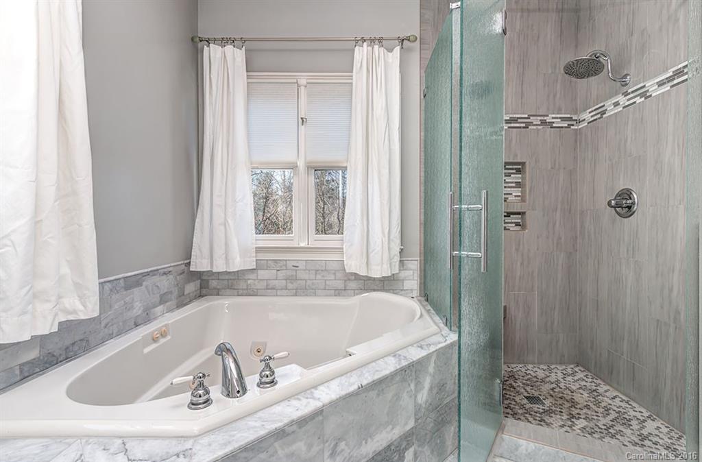 15633 Eagleview Drive Charlotte NC 28278