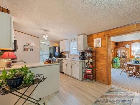 136 Peaceful Valley Drive Leicester NC 28748