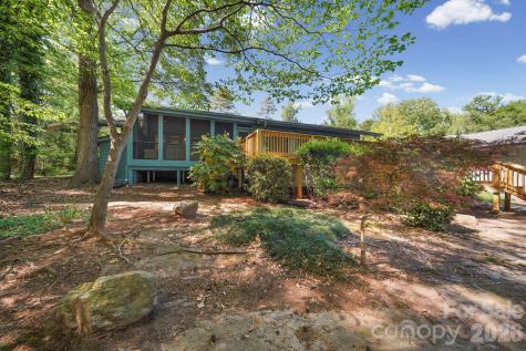 15 King Haigler Chase Street Lake Wylie SC 29710