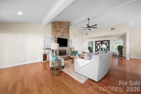 15 King Haigler Chase Street Lake Wylie SC 29710