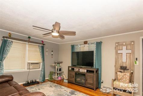 47 Campground Road Asheville NC 28805