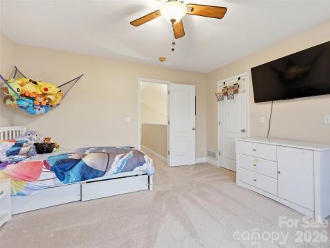 16 Lancaster Lane Weaverville NC 28787