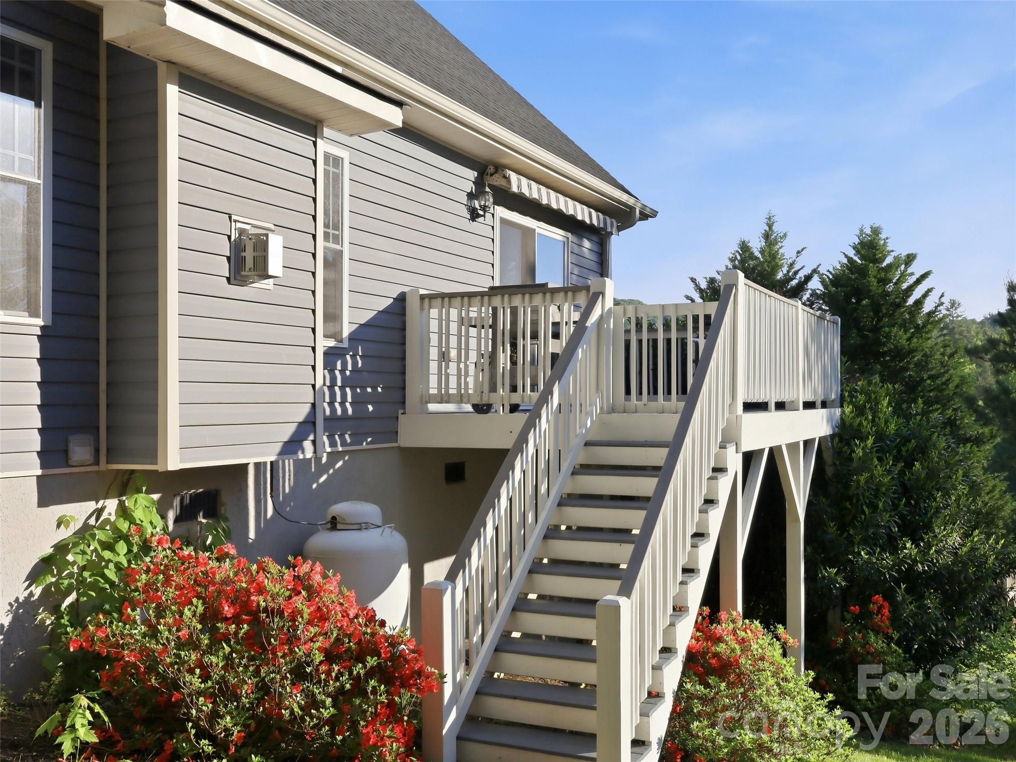16 Lancaster Lane Weaverville NC 28787