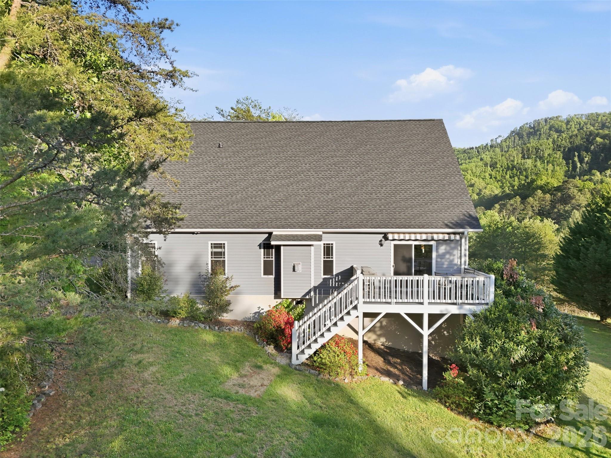 16 Lancaster Lane Weaverville NC 28787