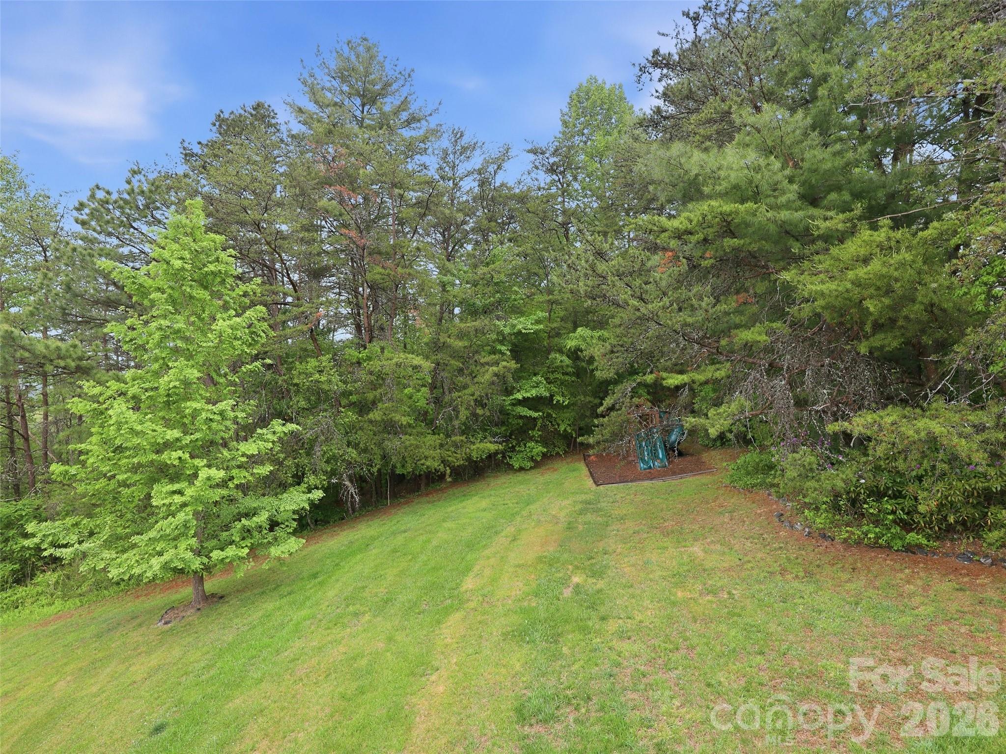 16 Lancaster Lane Weaverville NC 28787