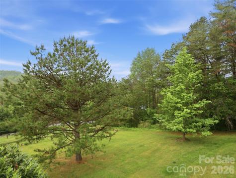 16 Lancaster Lane Weaverville NC 28787