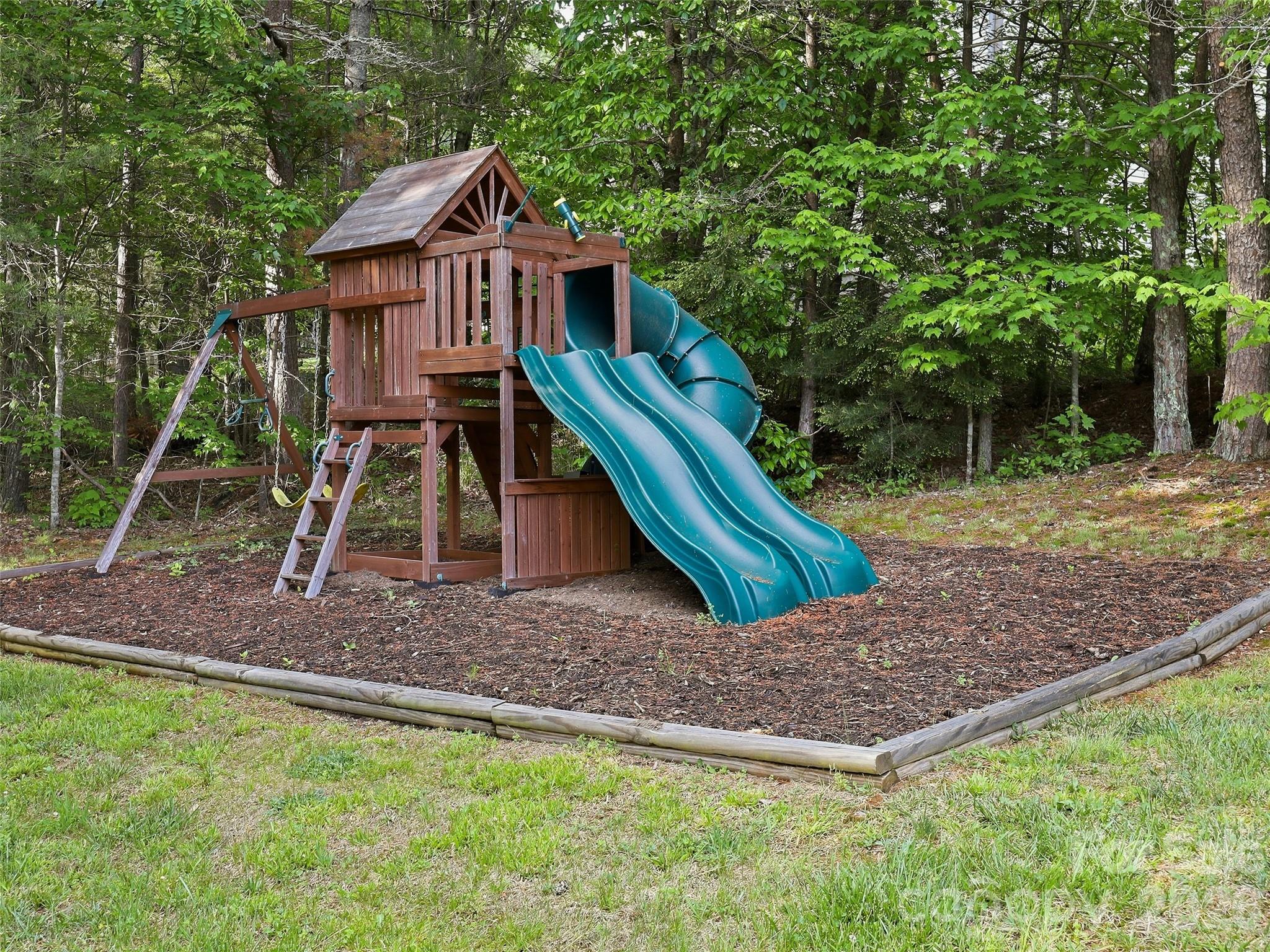16 Lancaster Lane Weaverville NC 28787