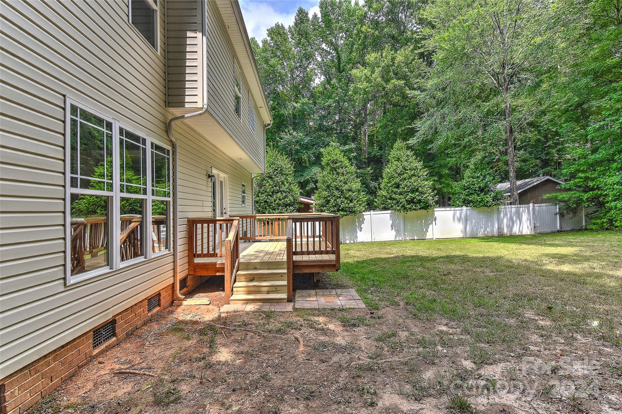 10611 Knox Avenue Matthews NC 28105