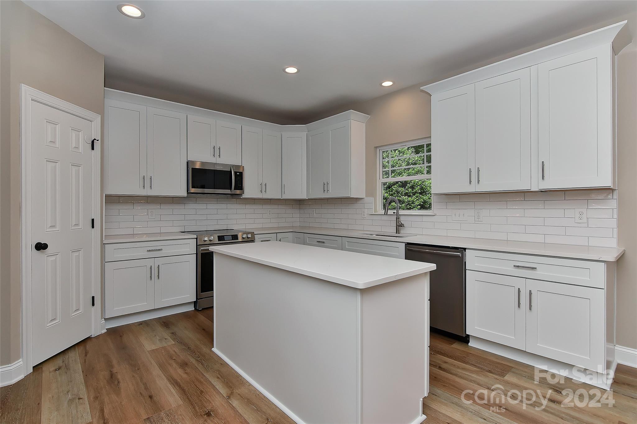 10611 Knox Avenue Matthews NC 28105