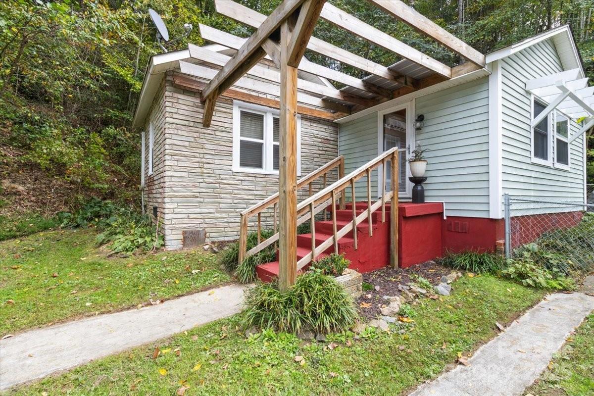 14840 Us 25/70 Highway Marshall NC 28753