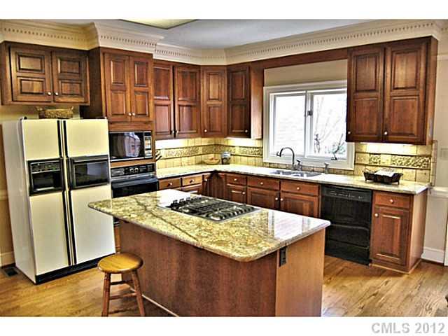 4931 Lindstrom Drive Charlotte NC 28226
