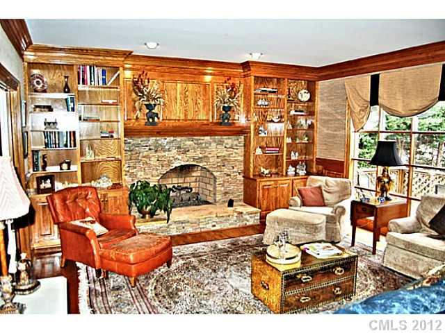 4931 Lindstrom Drive Charlotte NC 28226
