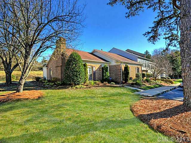 7527 Red Oak Lane Charlotte NC 28226