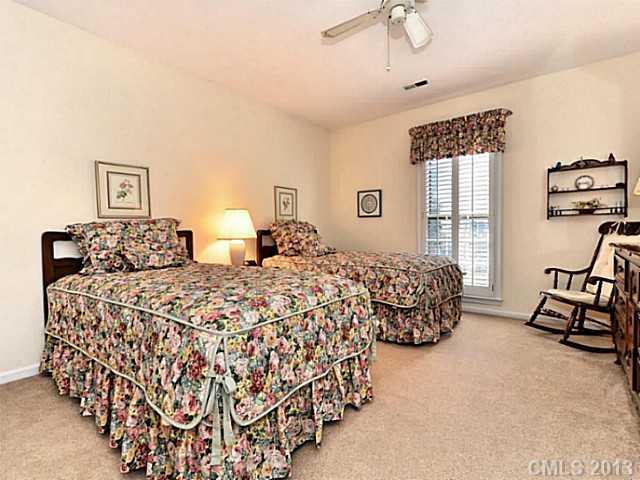 7527 Red Oak Lane Charlotte NC 28226