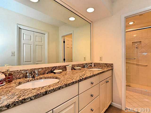 7527 Red Oak Lane Charlotte NC 28226