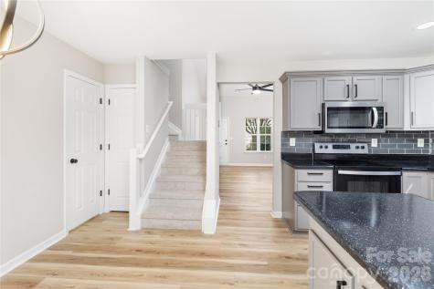 136 Mangum Circle Mooresville NC 28117