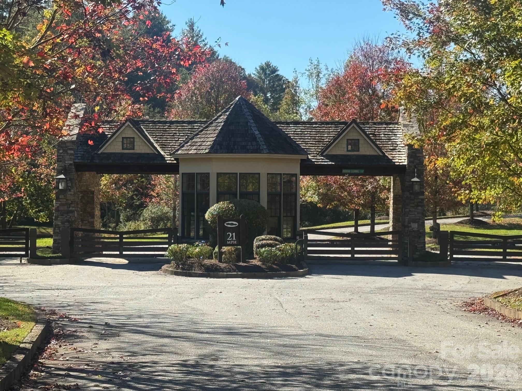 4898 Soaring Top Lane Lenoir NC 28645
