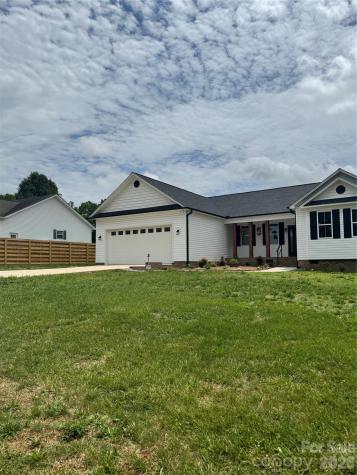 113 Cheval Trail Cleveland NC 27013