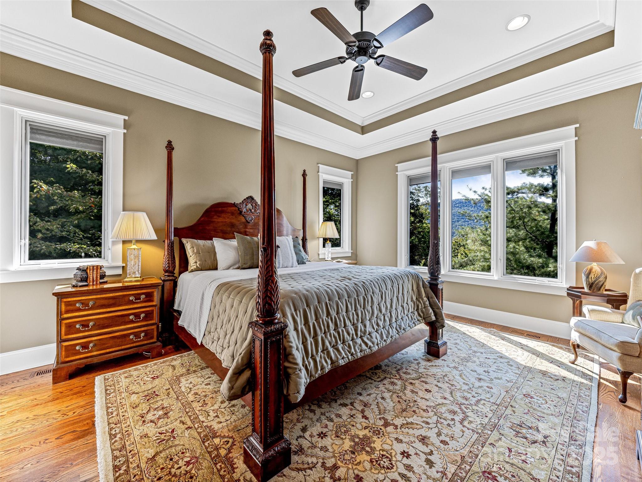 6 Yellow Wood Lane Horse Shoe NC 28742