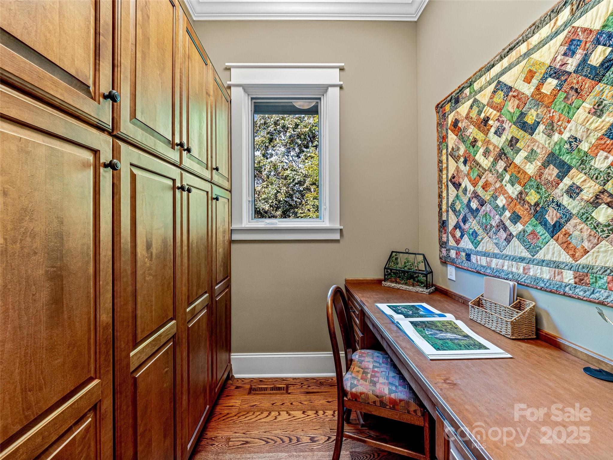 6 Yellow Wood Lane Horse Shoe NC 28742