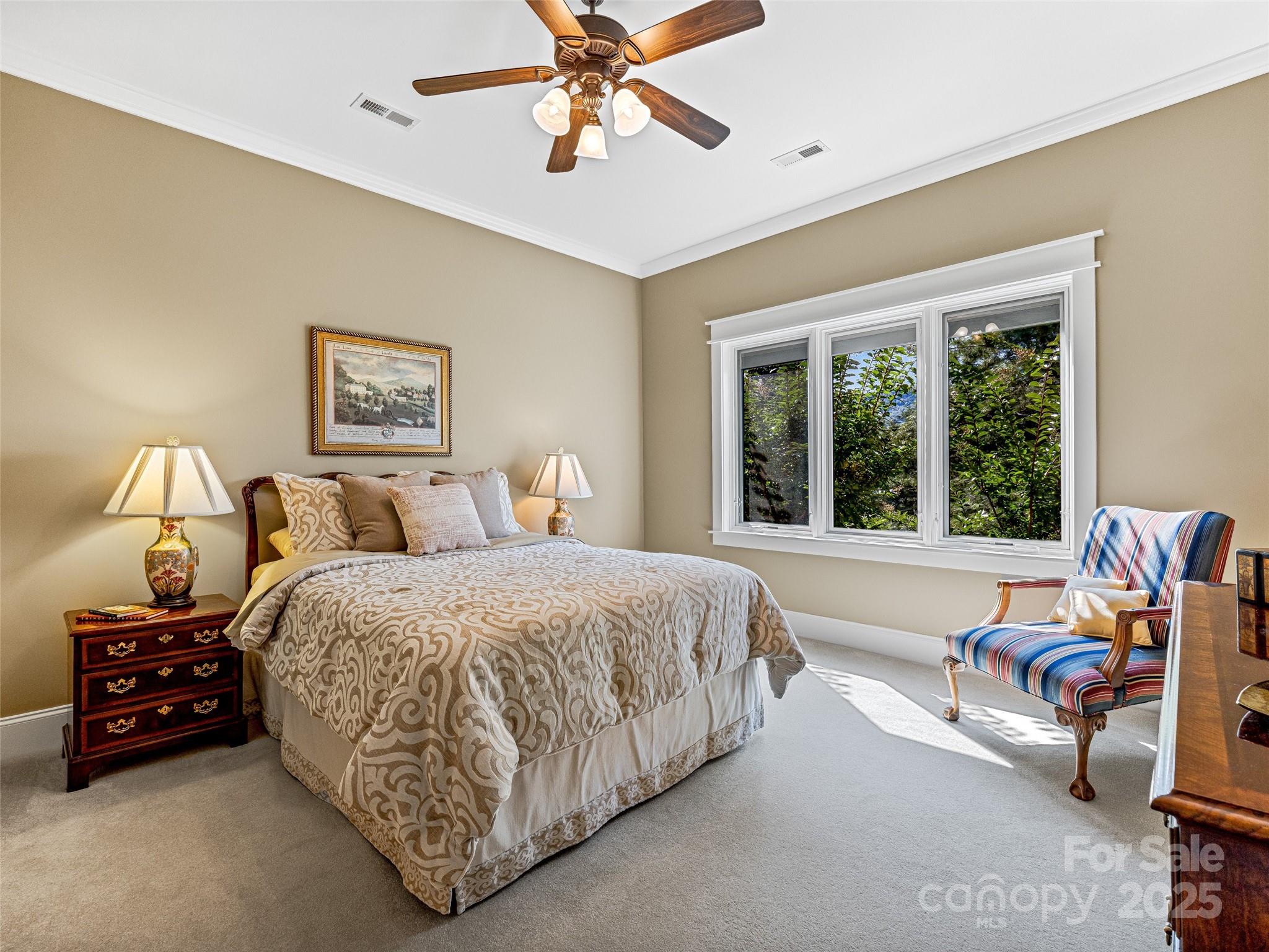 6 Yellow Wood Lane Horse Shoe NC 28742