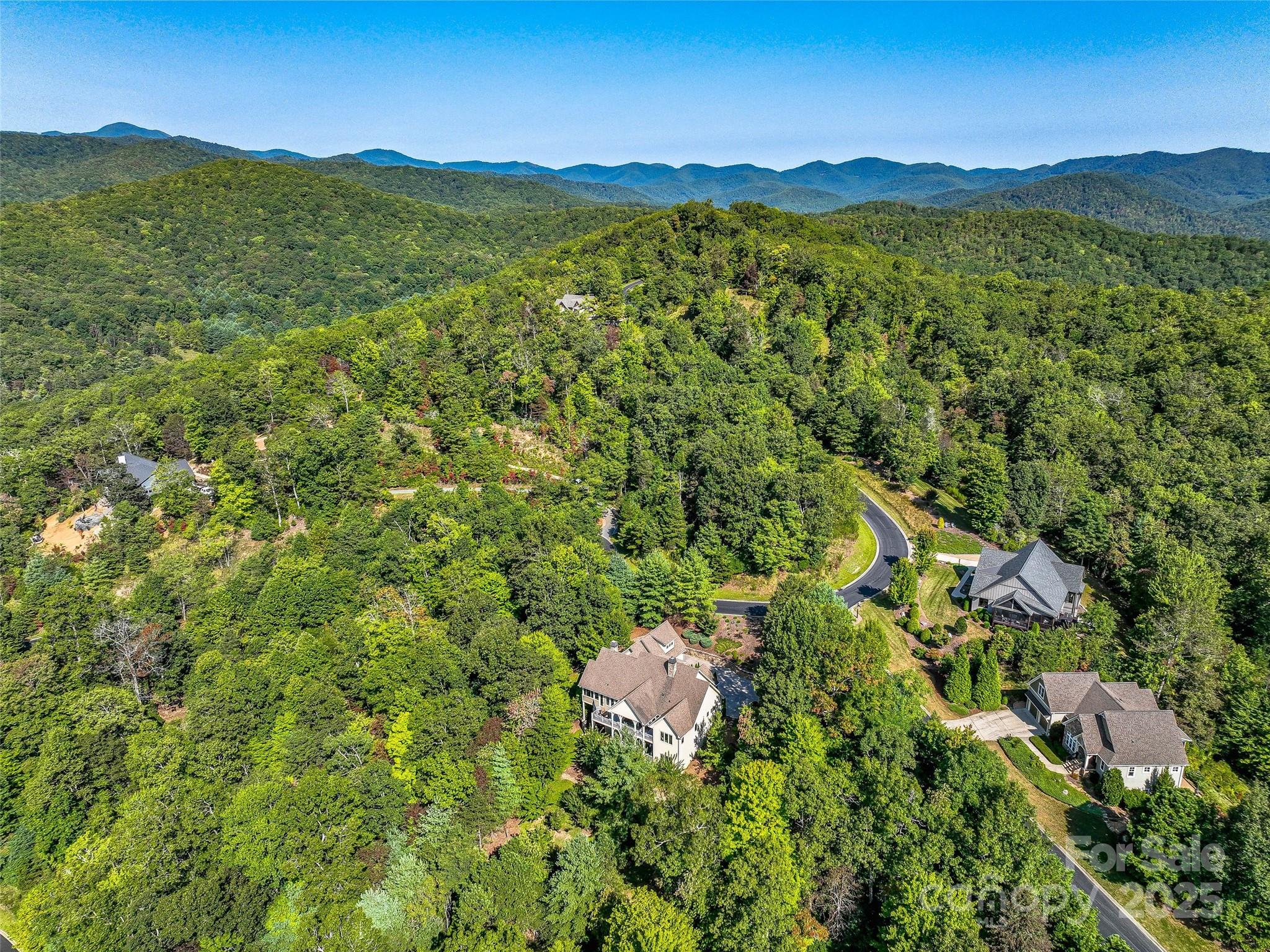 6 Yellow Wood Lane Horse Shoe NC 28742