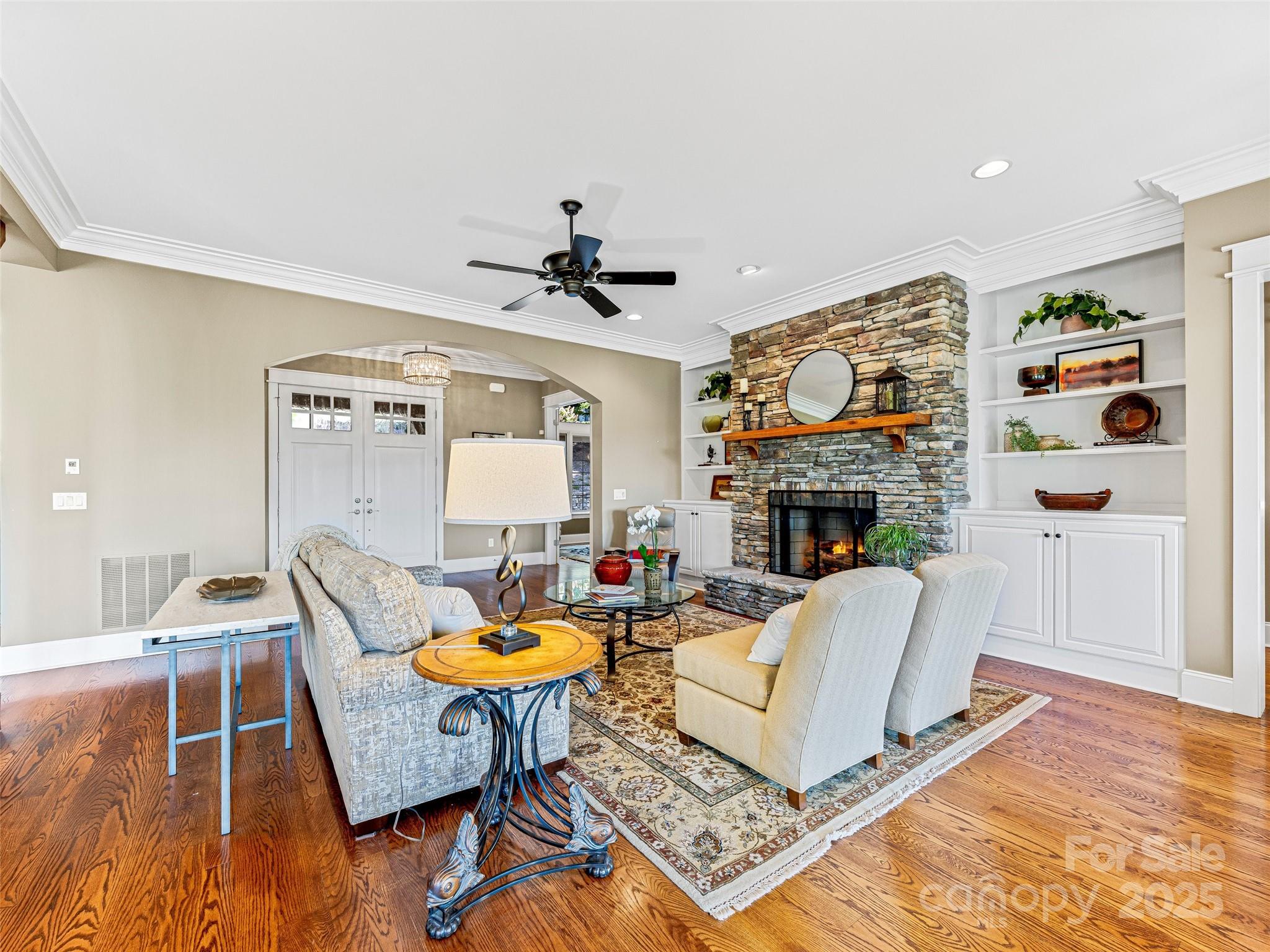 6 Yellow Wood Lane Horse Shoe NC 28742