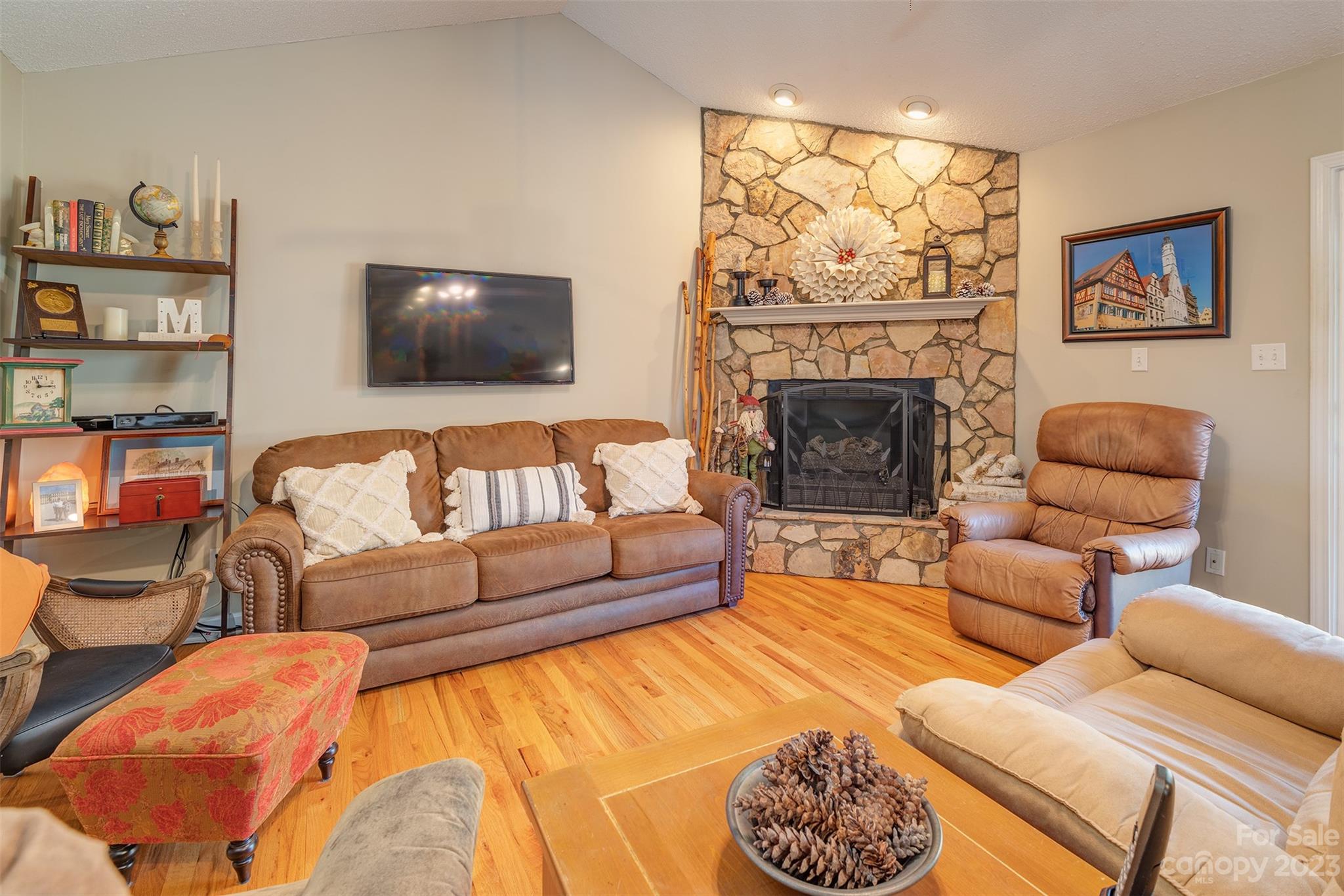 1315 Alexander Road Leicester NC 28748