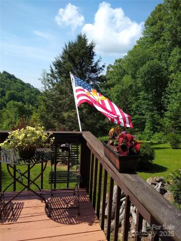 375 Rocky Face Lane Newland NC 28657