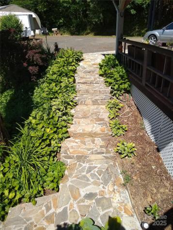 375 Rocky Face Lane Newland NC 28657