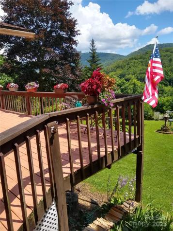 375 Rocky Face Lane Newland NC 28657