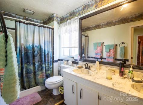 375 Rocky Face Lane Newland NC 28657