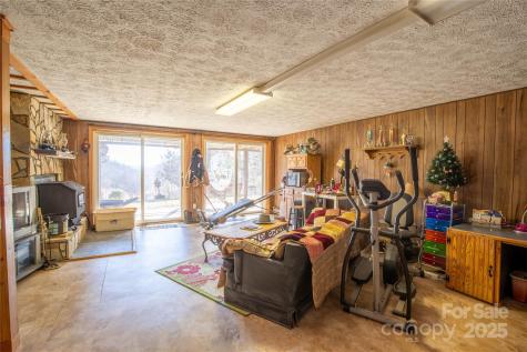 375 Rocky Face Lane Newland NC 28657