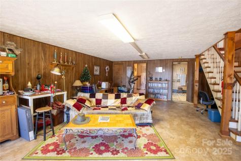 375 Rocky Face Lane Newland NC 28657