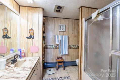 375 Rocky Face Lane Newland NC 28657