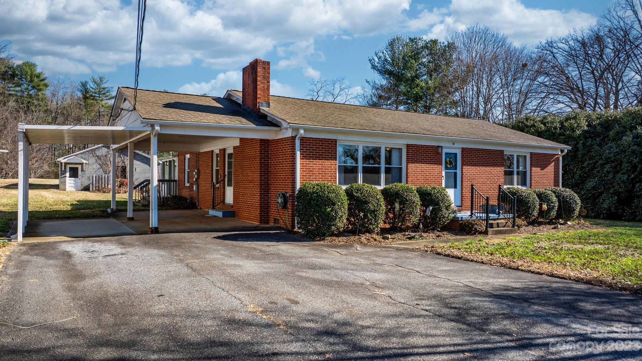 210 Glendale Street Morganton NC 28655