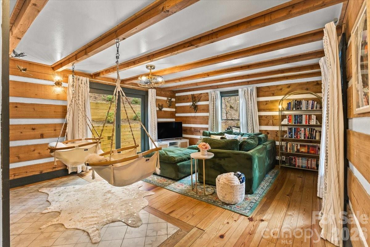 1444 Rich Mountain Road Zionville NC 28698