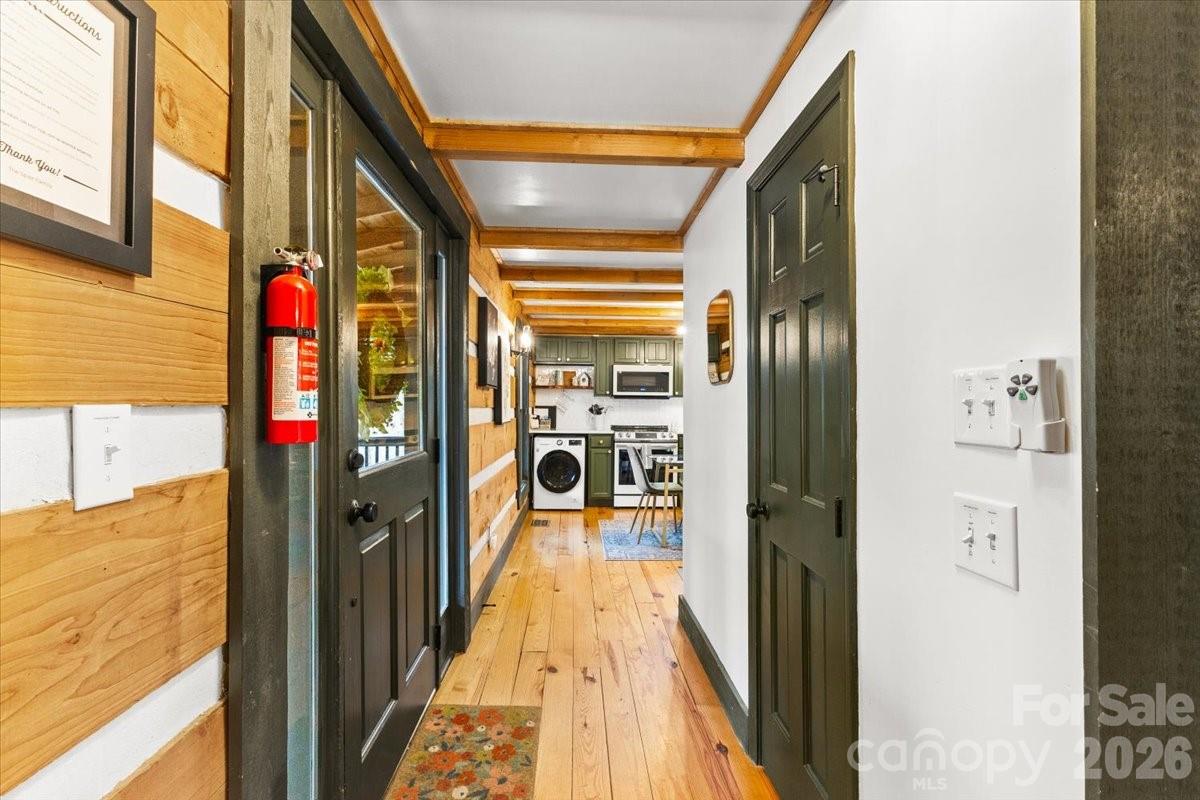 1444 Rich Mountain Road Zionville NC 28698