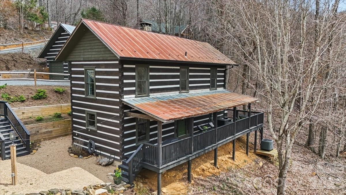1444 Rich Mountain Road Zionville NC 28698